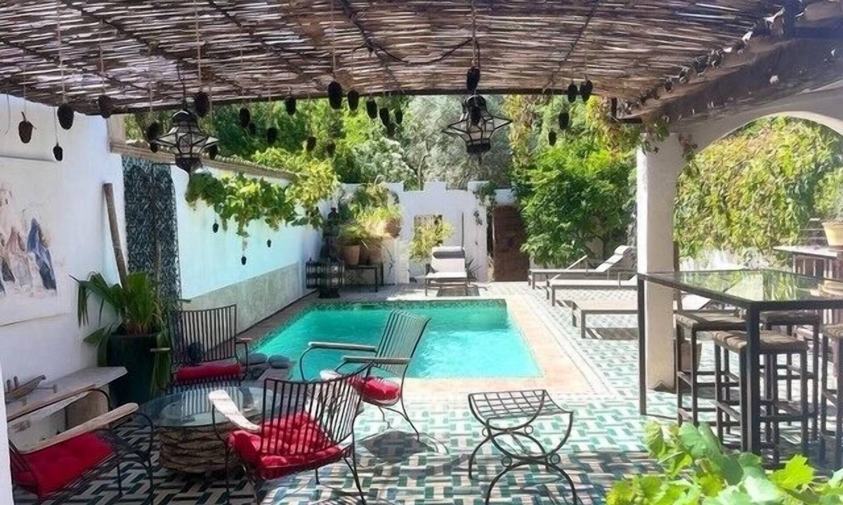 Le Muy House | Manor house with garden