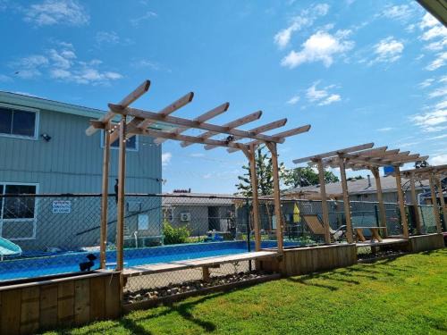 Southampton Hotel | Manor Motel