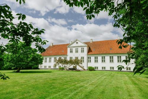 Ullerslev House | Manor With Soul Between Forest And Lake On Funen