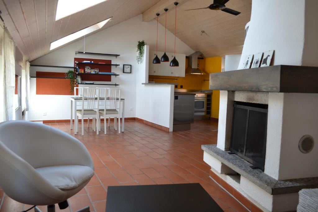 Caslano Apartment | Mansarda Caslano