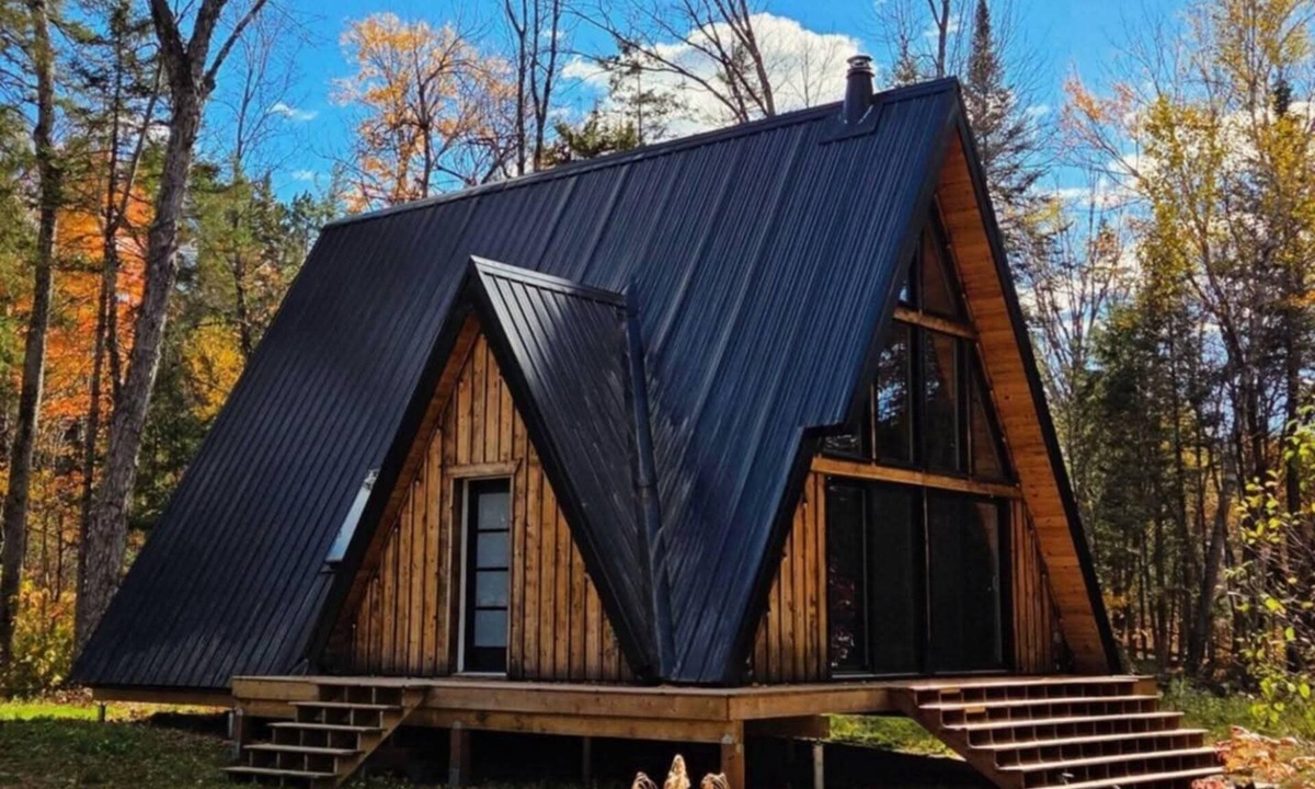 Fort Coulonge Ski Chalet | Mansfield A-Frame Retreat - Cozy cliff-top with river views