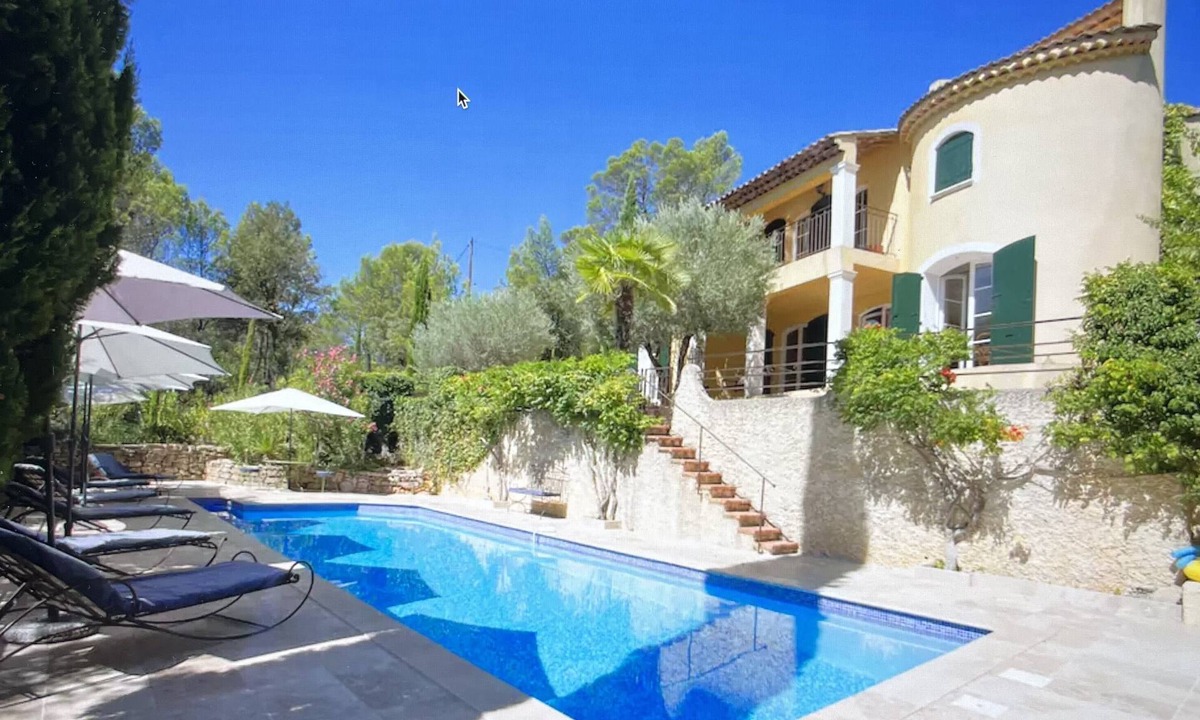 Correns Villa | Mansion - Correns