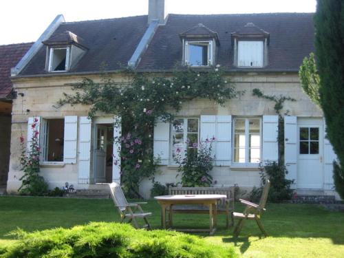 Machemont House | Mansion in Machemont with Private Garden, BBQ & Fireplace