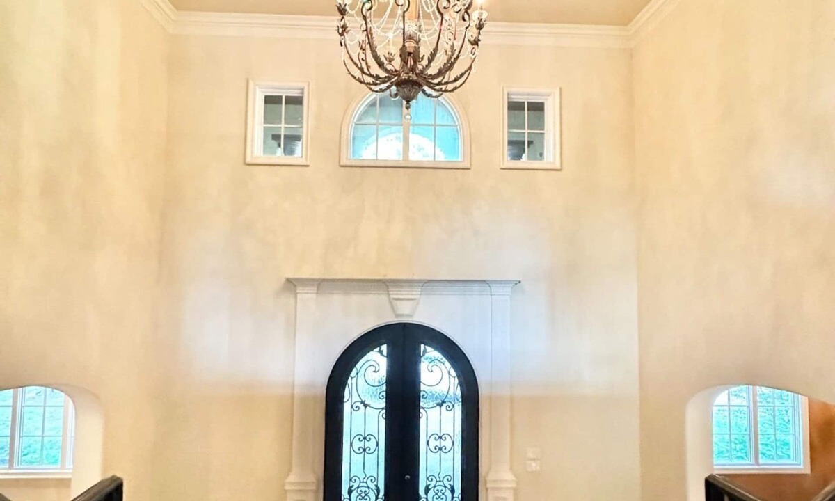 Westlake House | Mansion Of Westlake 6 bedrooms 6.5 Bath 6 car Garage & Pool & Apartment 2 acres