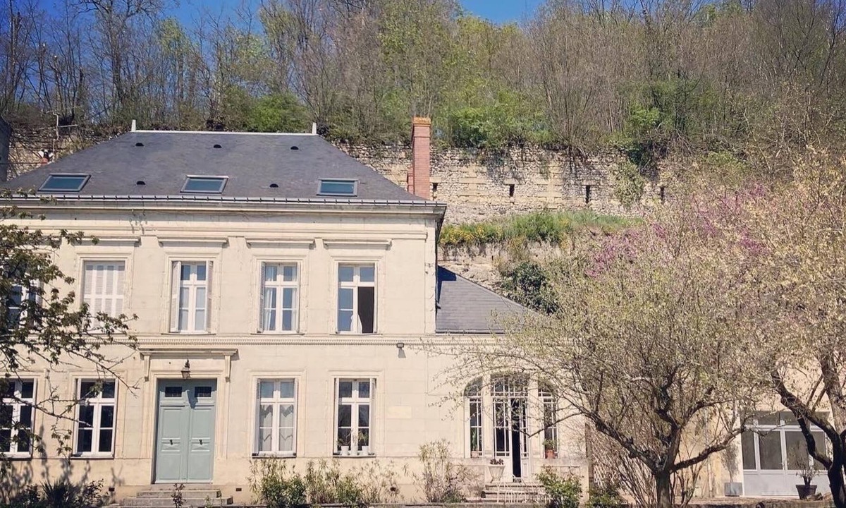 Cinq-Mars-la-Pile Bed & Breakfast | Mansion with heated swimming pool