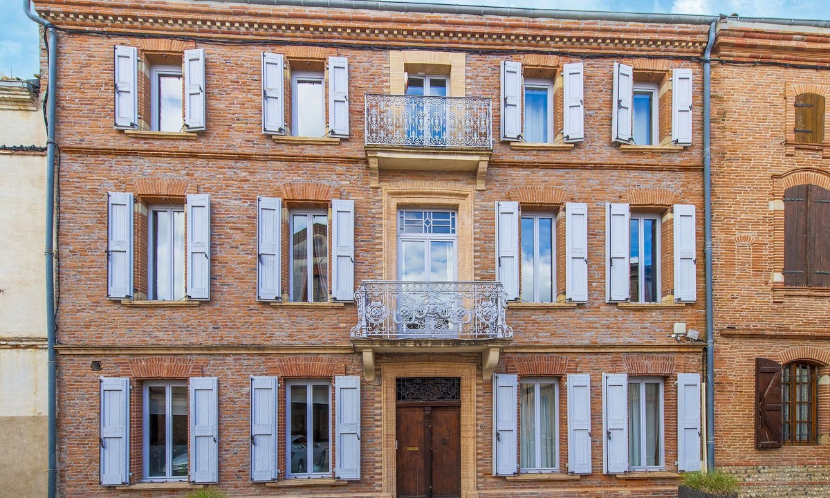 Buzet-sur-Tarn Villa | Mansion with Swimming Pool