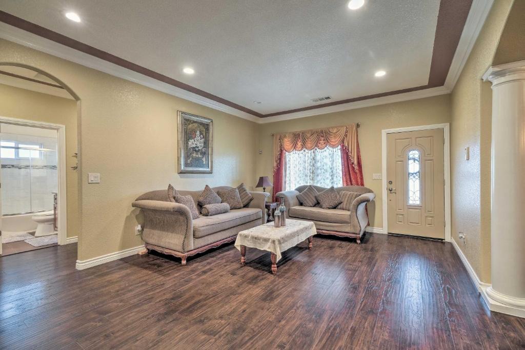 Manteca House | Manteca Home w/Gated Yard ~ 2 Mi to Downtown