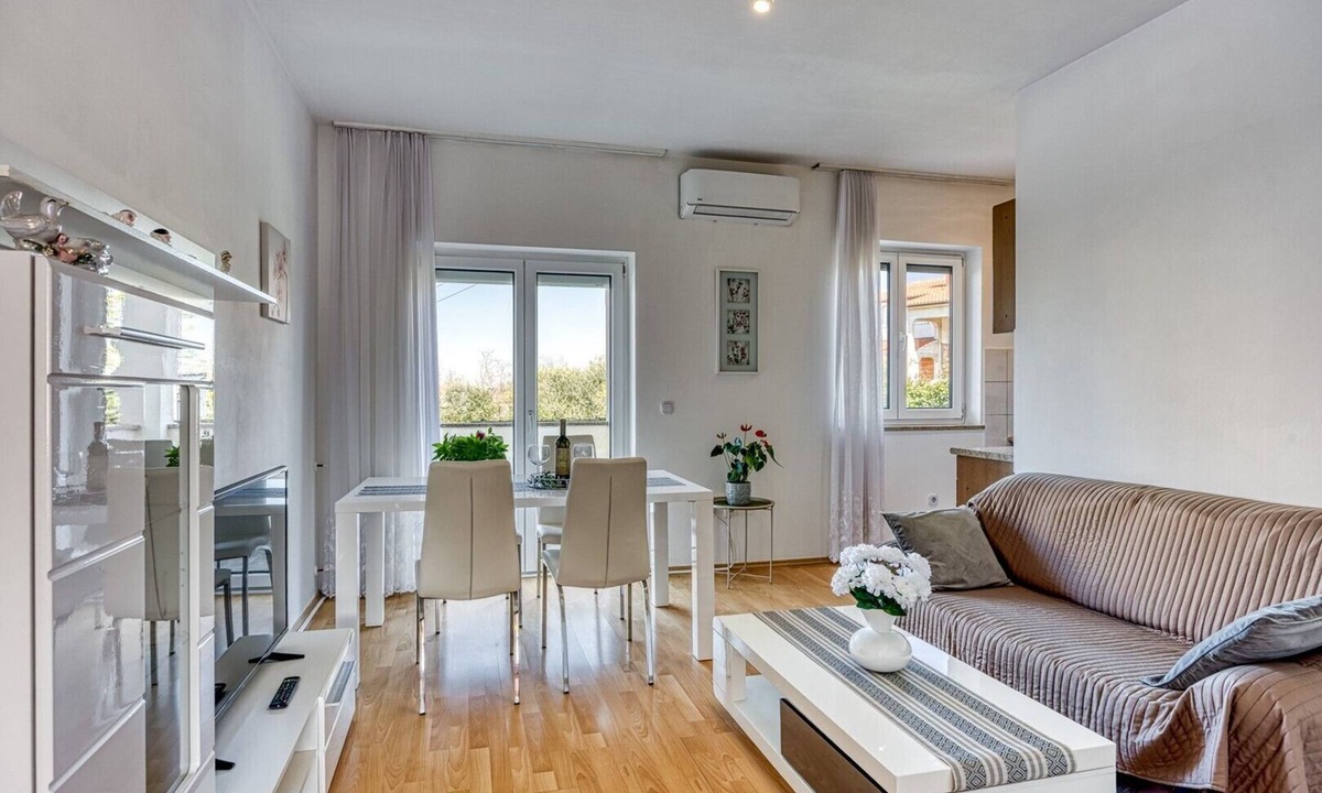 Rosini Apartment | Manuela/Two-Bedroom Apartment with Terrace
