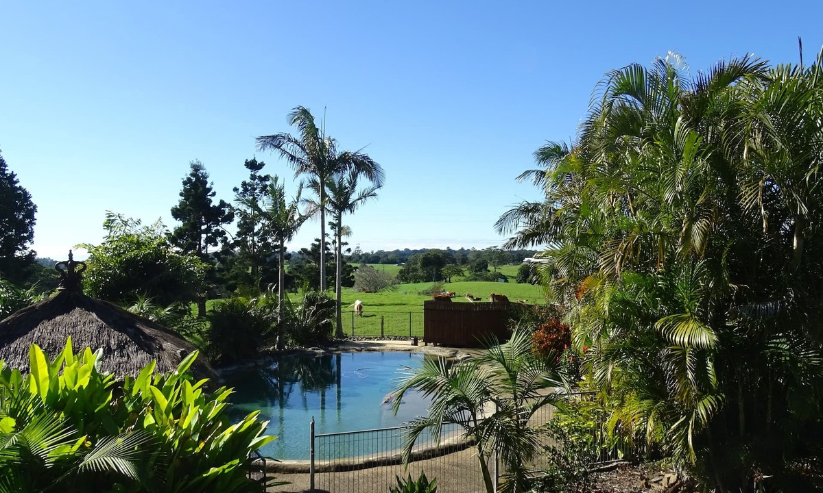 Maleny House | Manuka Getaway with Log Fire & Gourmet Breakfast