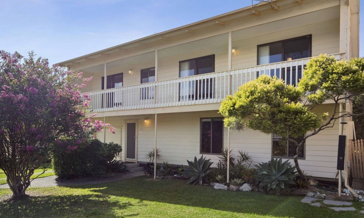 Manyana House | Manyana Deck Life