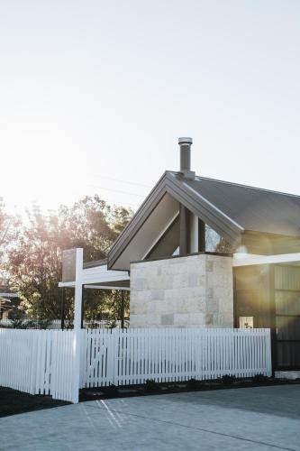 Berry Villa | Maple Cottages, Berry - by Linnaeus Collection