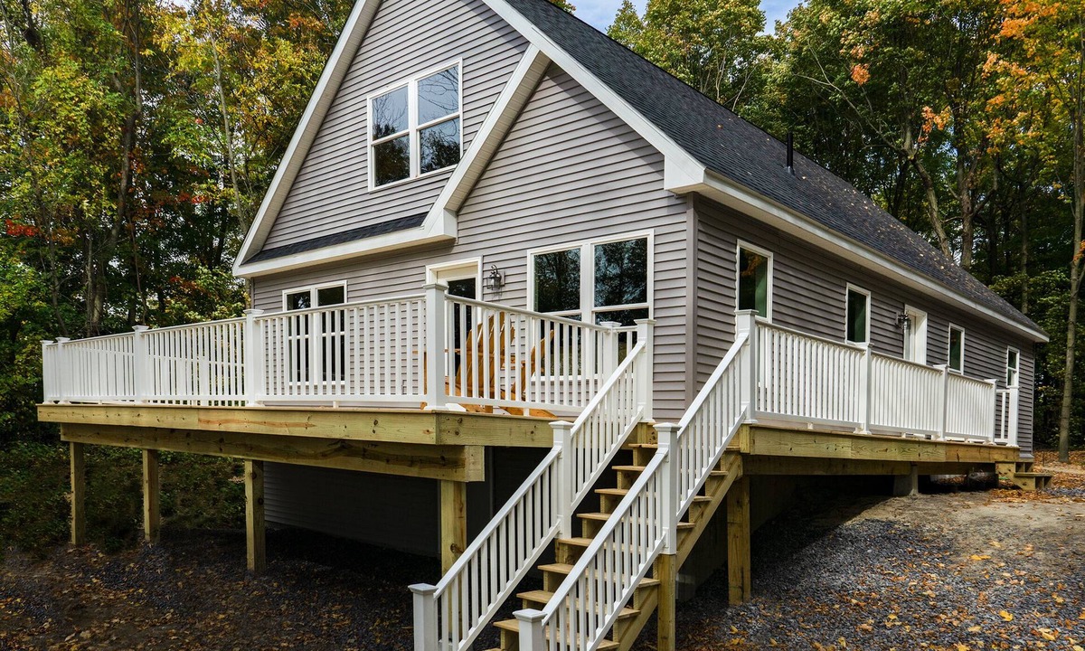 Mooers Forks House | Maple Cove Lakefront Home