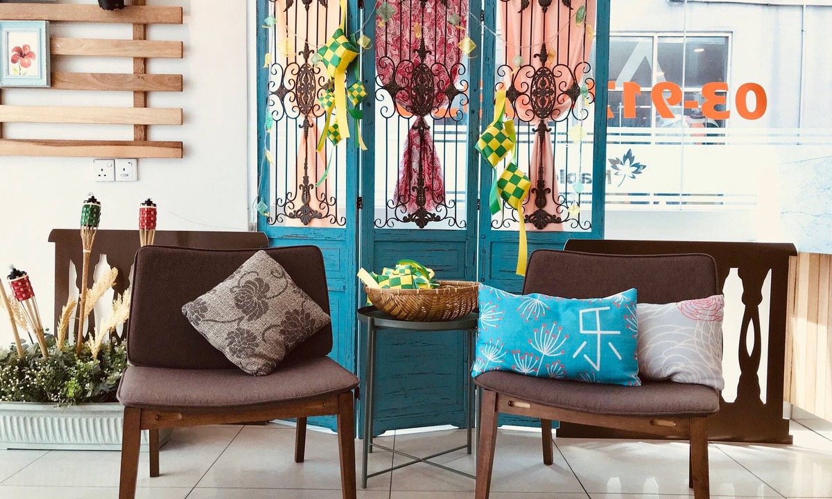 Bandar Sri Permaisuri Hotel | Maple Inn