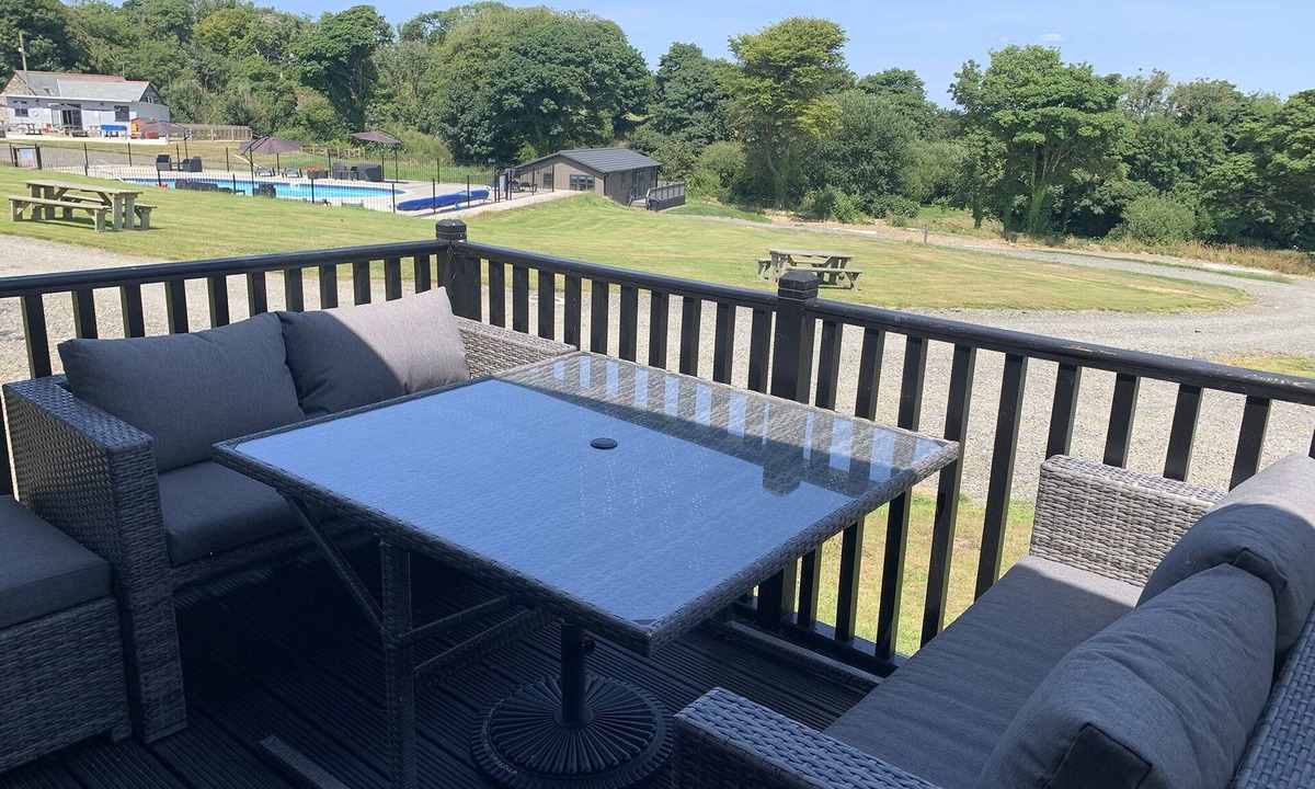 Otterham Apartment | Maple Lodge- Valley Lodge No 4