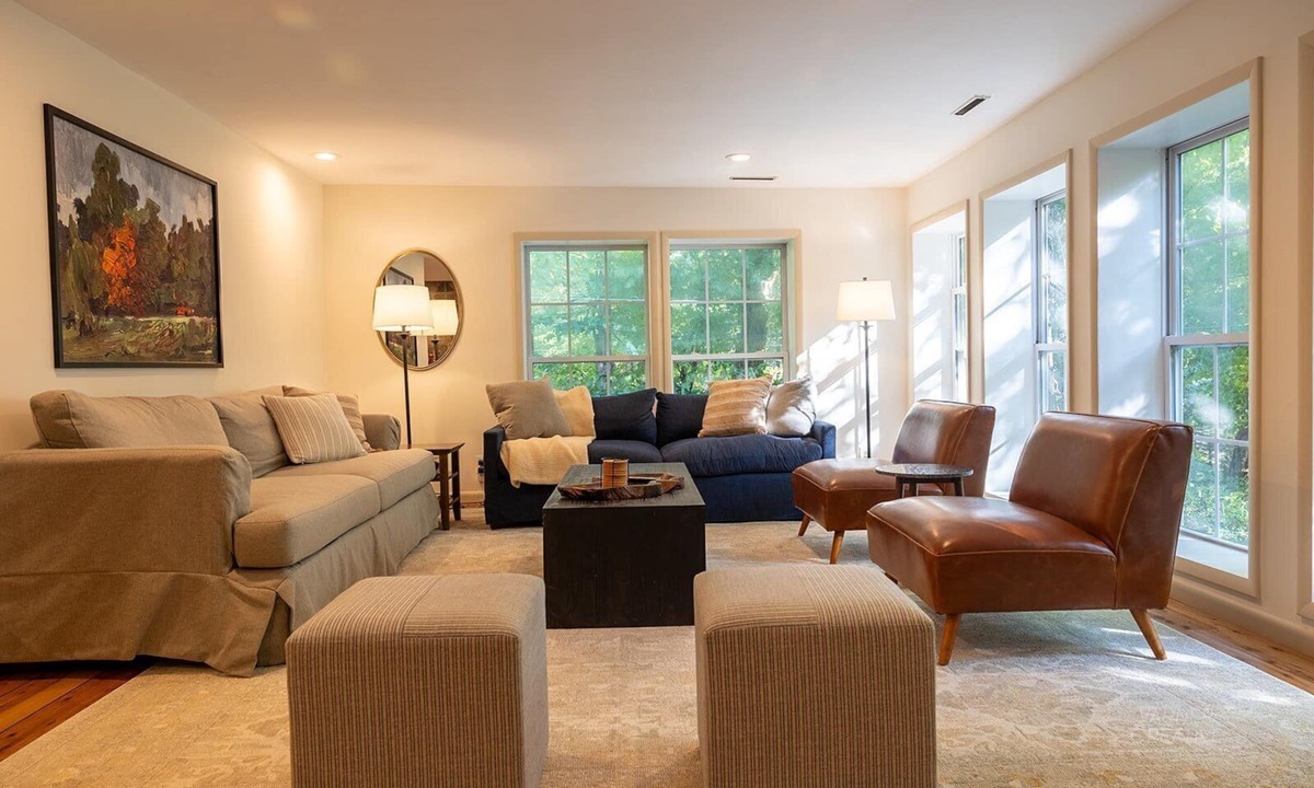 Ulster Park House | Maple Ridge Modern Rustic Retreat nwhere Modern comfort meets Rustic Charm