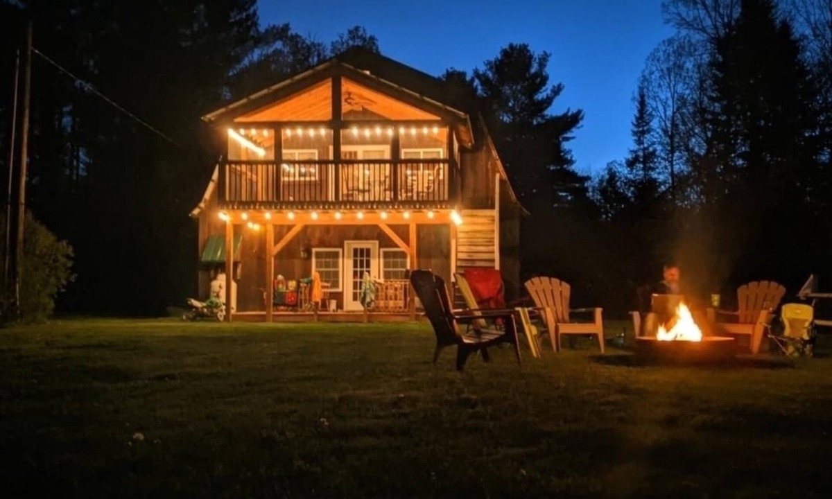 Groton House | Maple Streams - Vermont Getaway