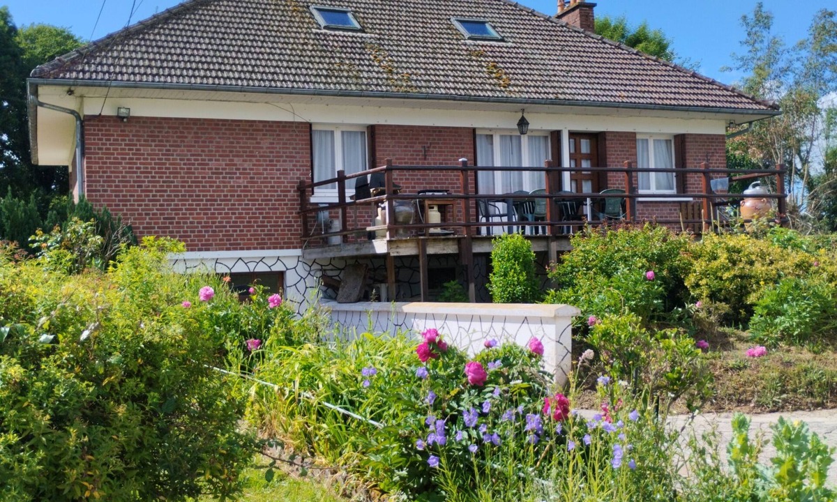 Aubermesnil-aux-Erables Bed & Breakfast | Maple Tree Cottage