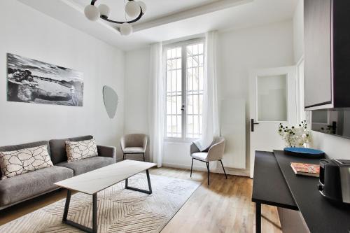 Arts-et-Metiers Apartment | Marais Elegance Suite - Two bedrooms