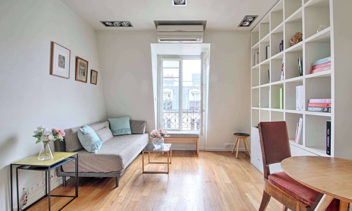 Arsenal Apartment | Marais, Seine 1BR AC by Melvane