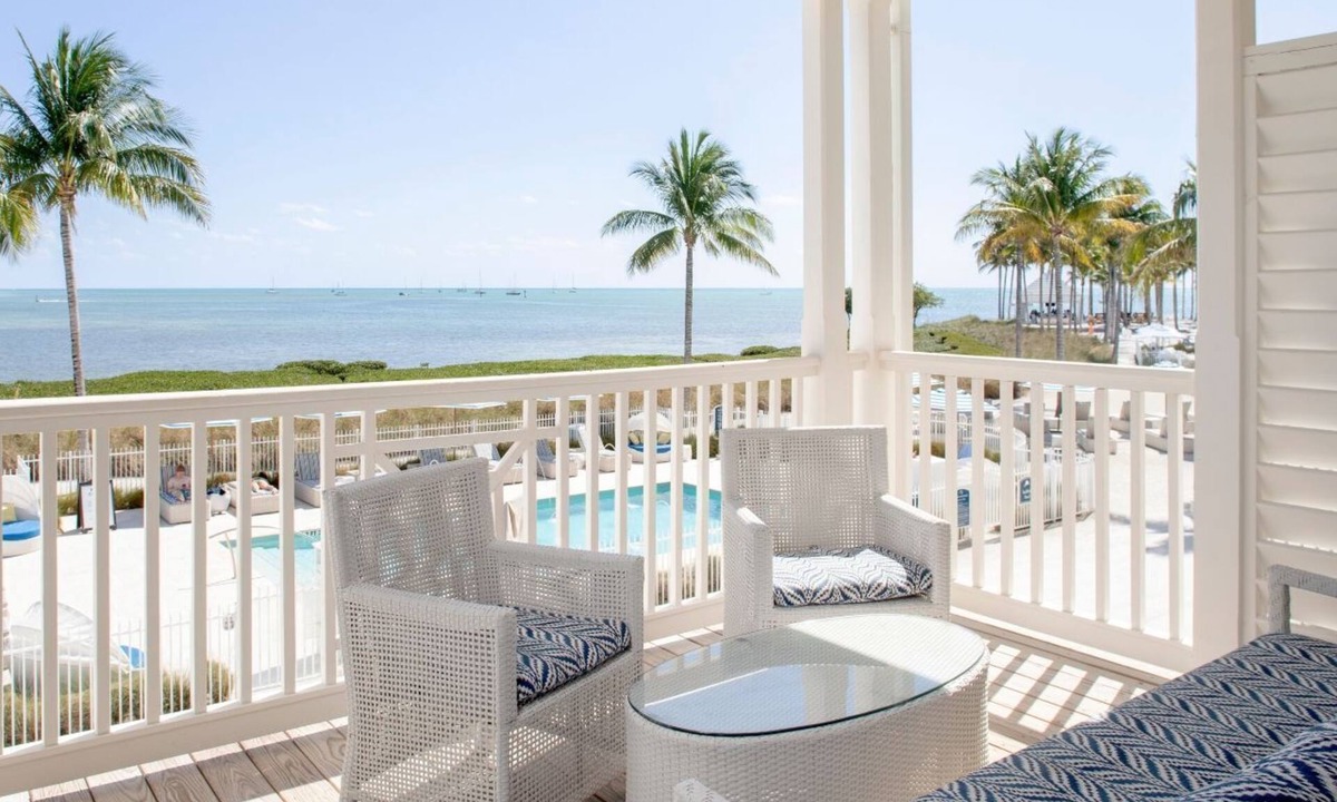 Florida Keys Hotel | Marathon Oceanfront Suite | Balcony + 2 Luxe Baths