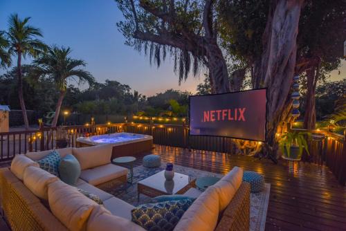 Marathon House | Marathon Vacation Home with Pool, Hot Tub & Movie Theater