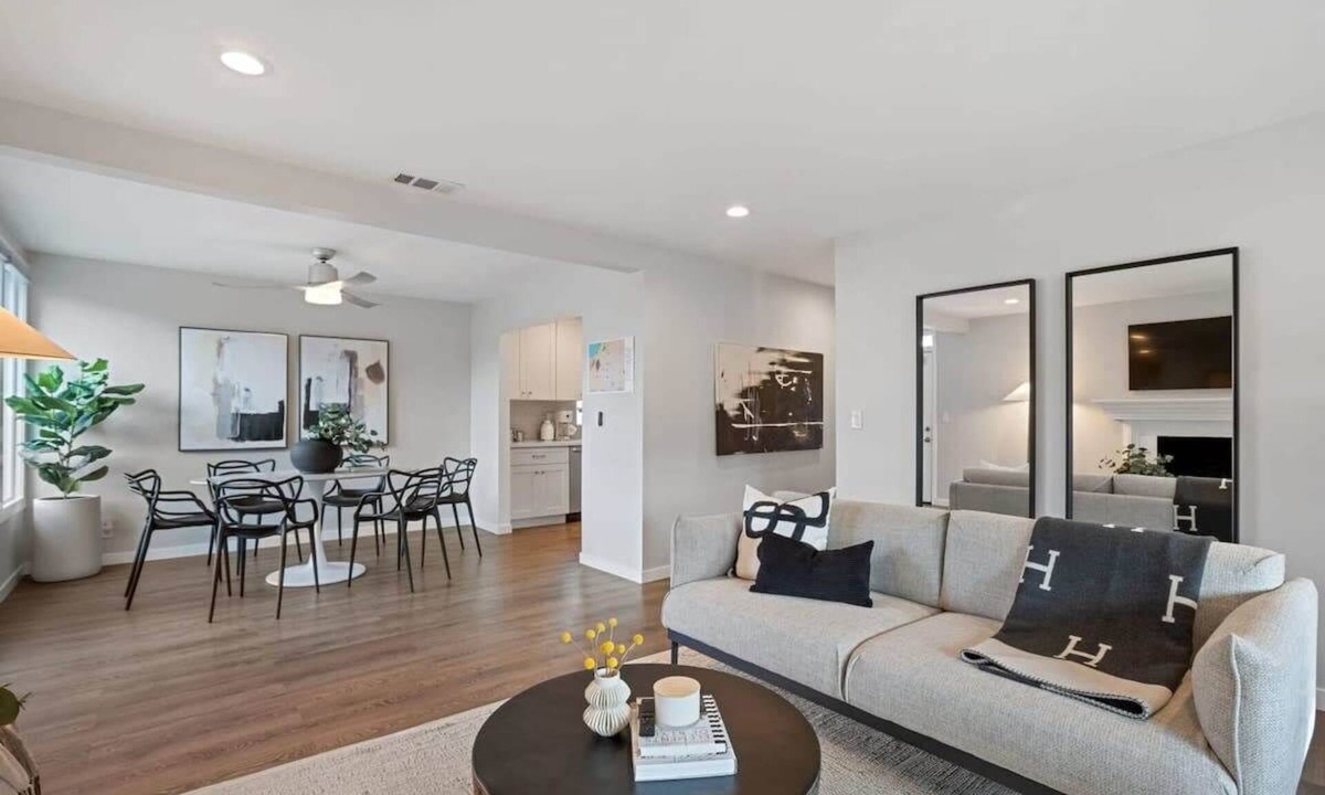 Linda Mar House | Marbella Lane - 3BR Designer Home in Pacifica