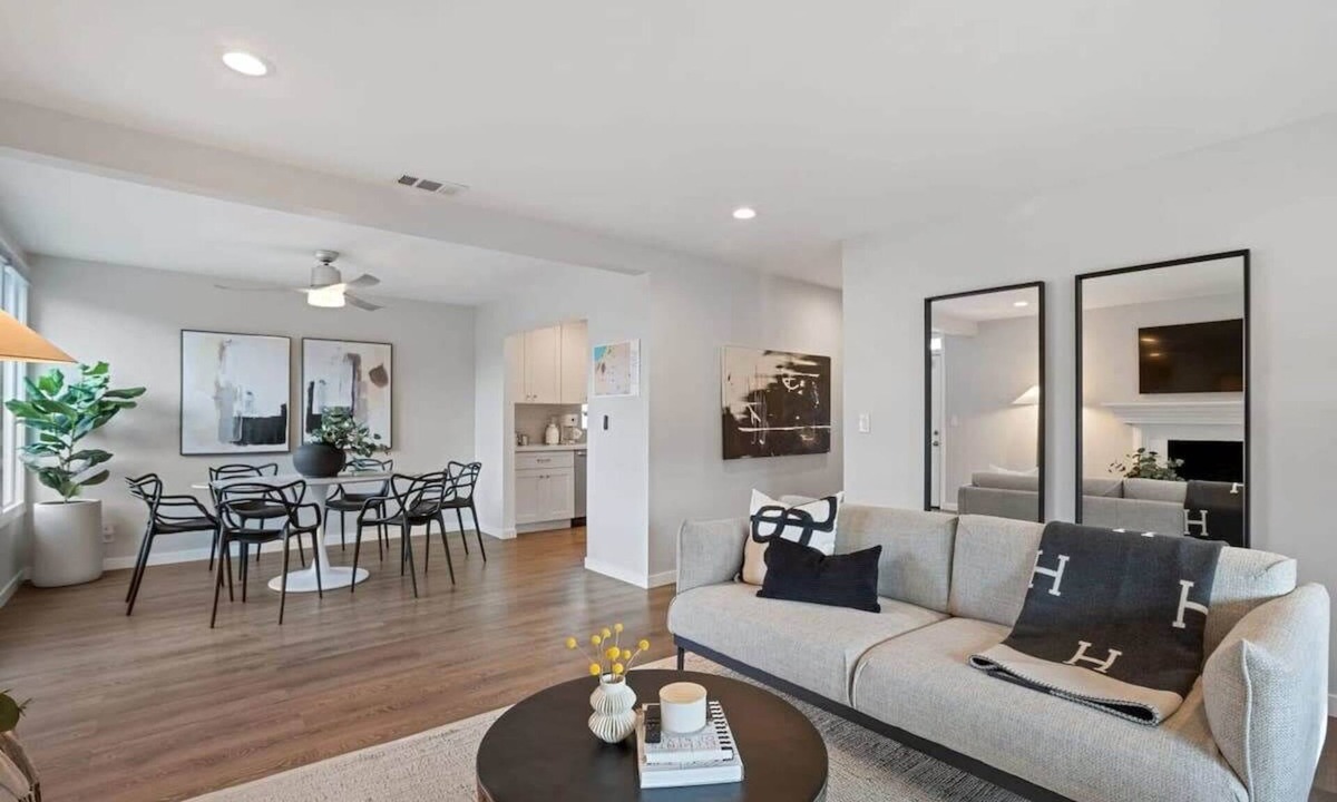 Linda Mar House | Marbella Lane - 3BR Designer Home in Pacifica