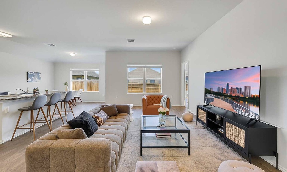 Austin Cottage | Marbella Lane - 3BR Pristine Home in Austin TX