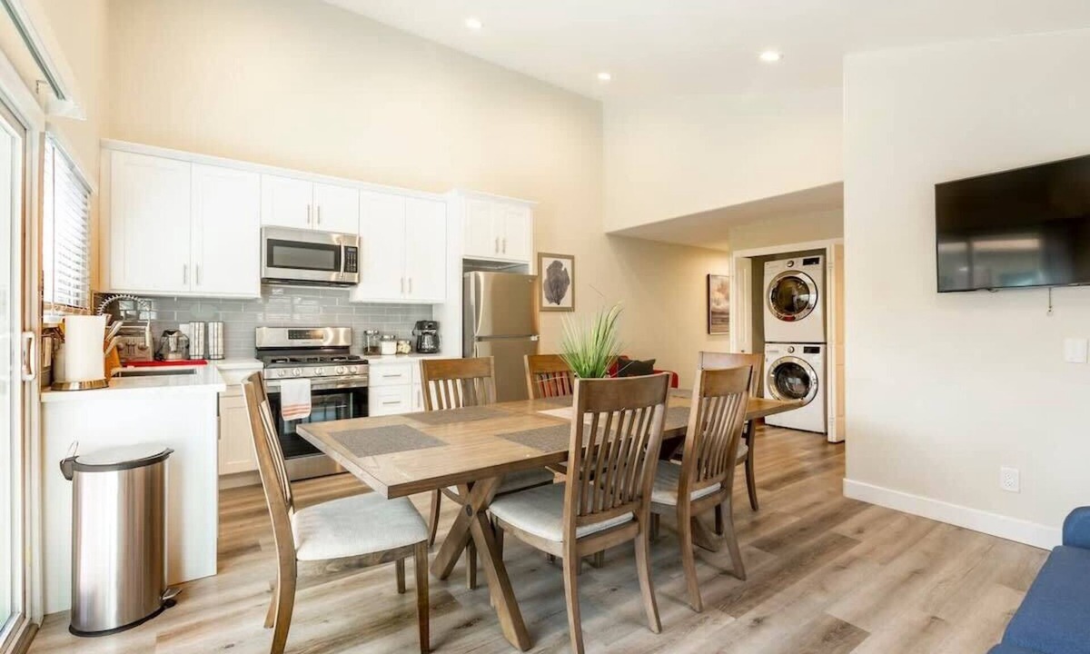 Willow Glen House | @Marbella Lane-6BR Duplex-DTWN SJ 10-Min to Levi's