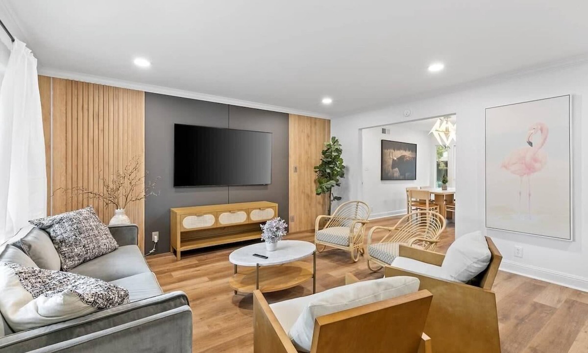 Hathaway House | Marbella Lane - Modern 3BROasis in SiliconValley