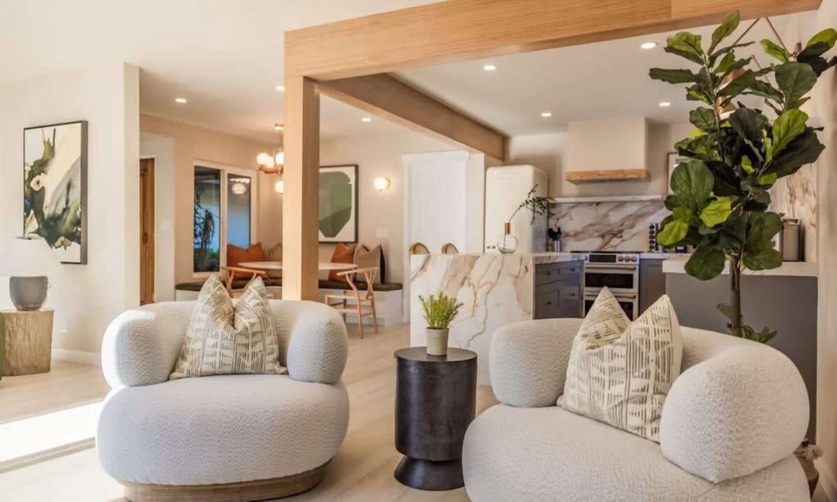 Fullerton Cottage | @ Marbella Lane - Vibrant & Chic Designer Home