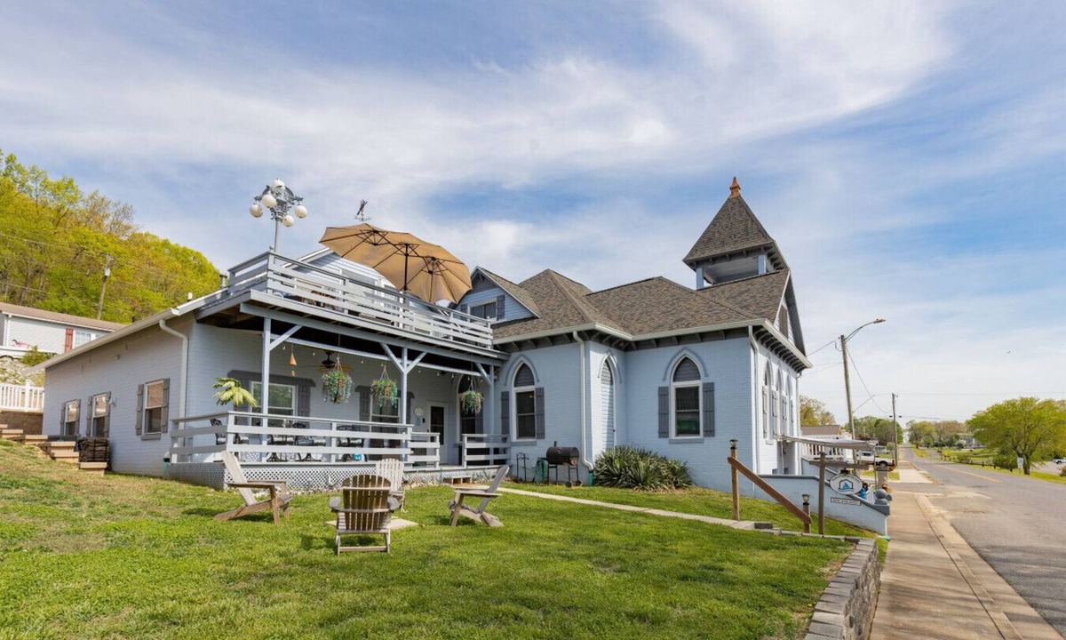 Kuttawa House | Marcaritaville at La · Marcaritaville at Lake Barkley
