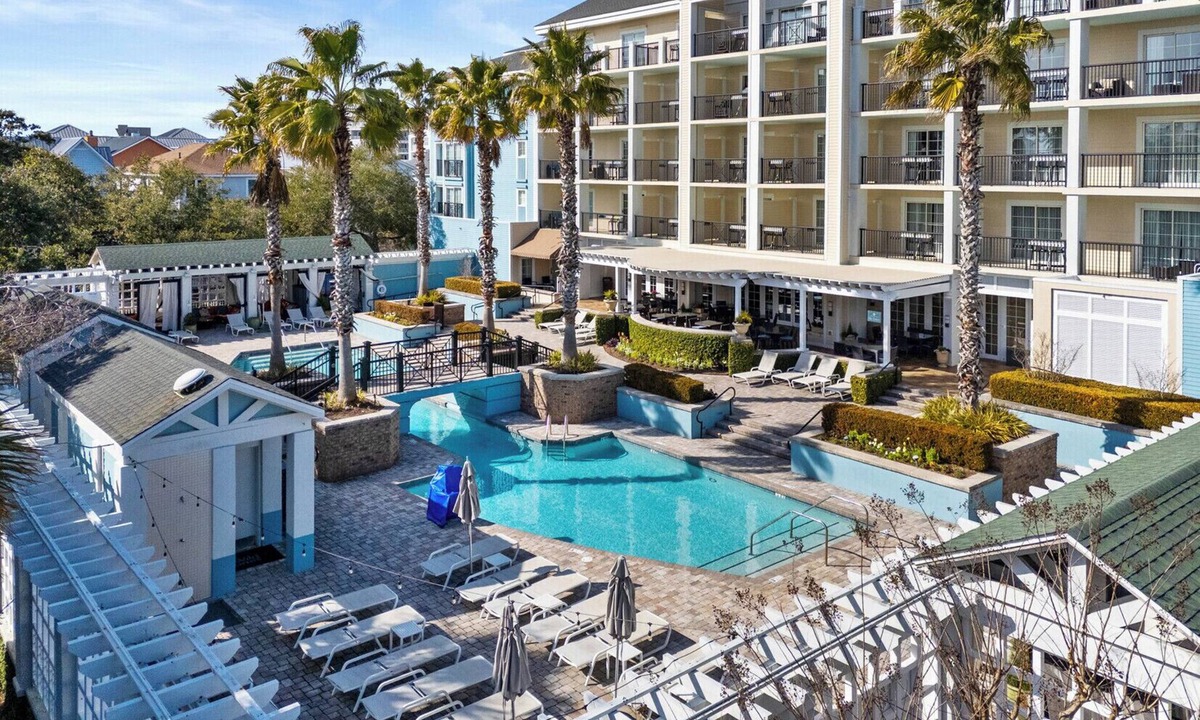 Beachwood East House | March/April Specials, Boardwalk & Beach