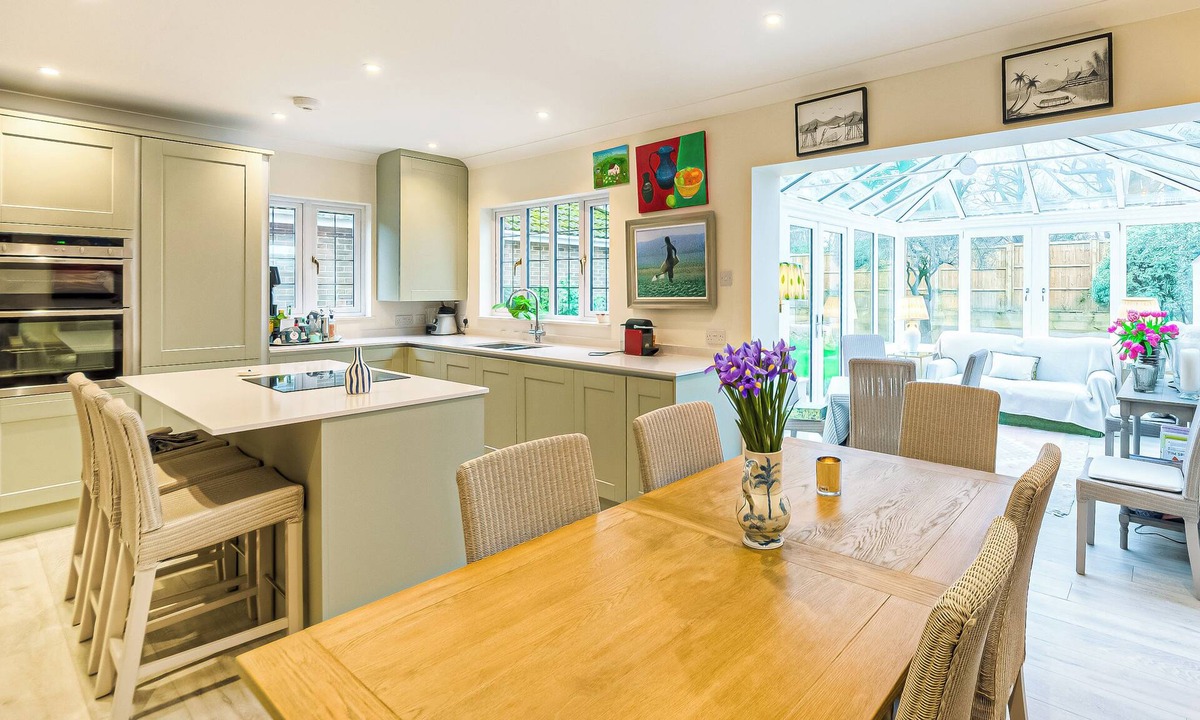 East Lavant House | March Square, Chichester