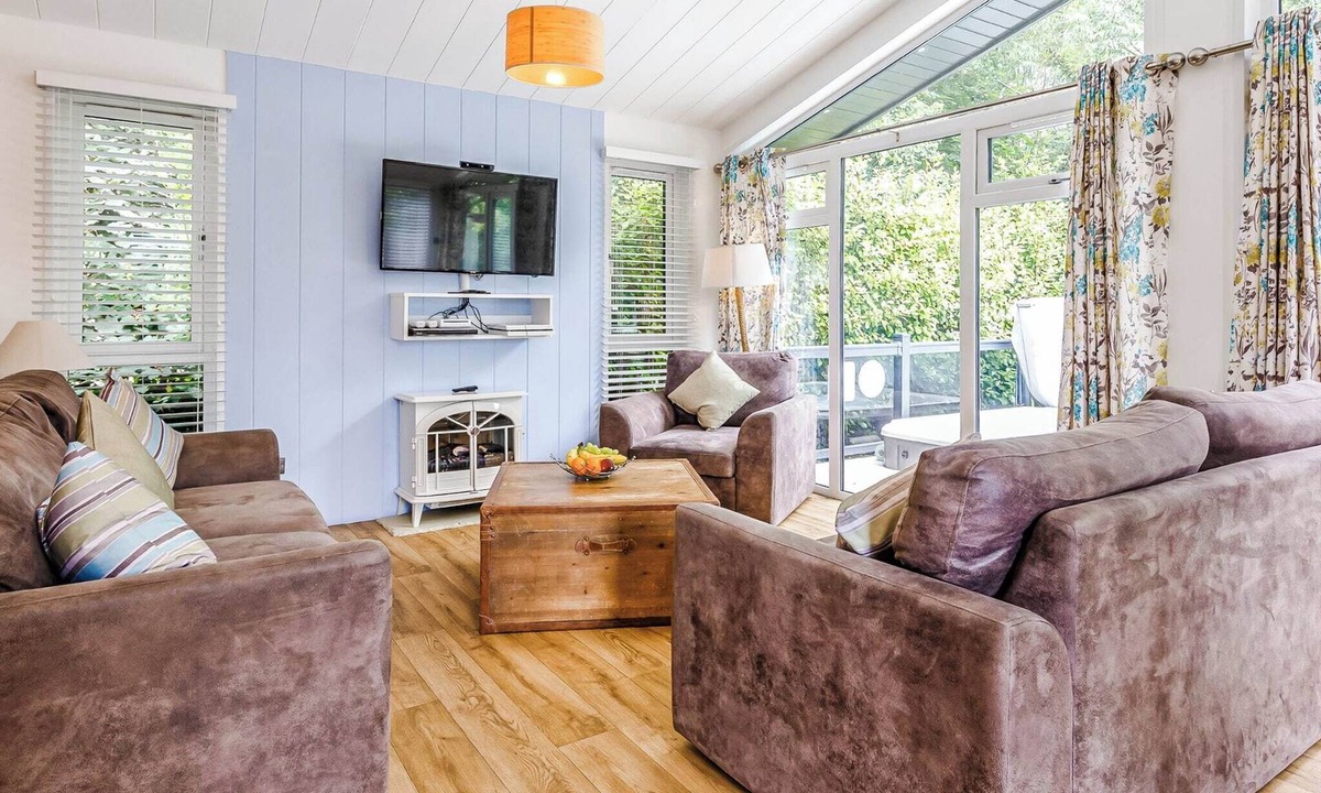 Mullion Ski Chalet | Marconi Premier Lodge