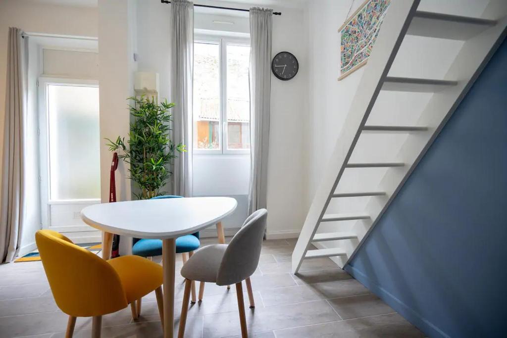 Richebourg - Saint-Clement Apartment | Marechal's Studio near train station & downtown
