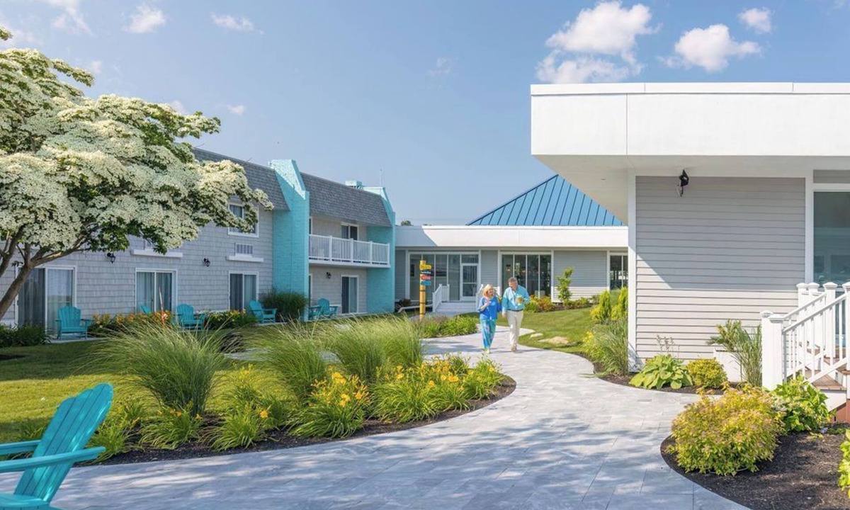 Hyannis Resort | Margaritaville Resort and Spa Cape Cod