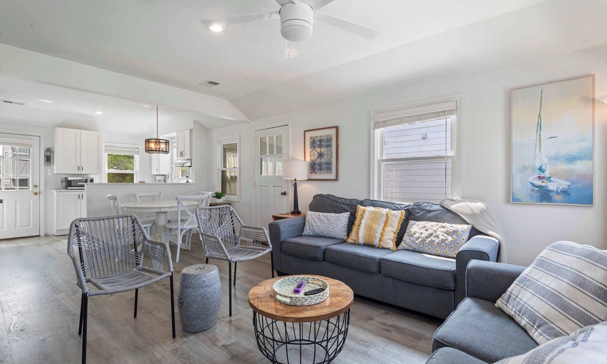 Margate City Apartment | Margate Bungalow by the Beach II