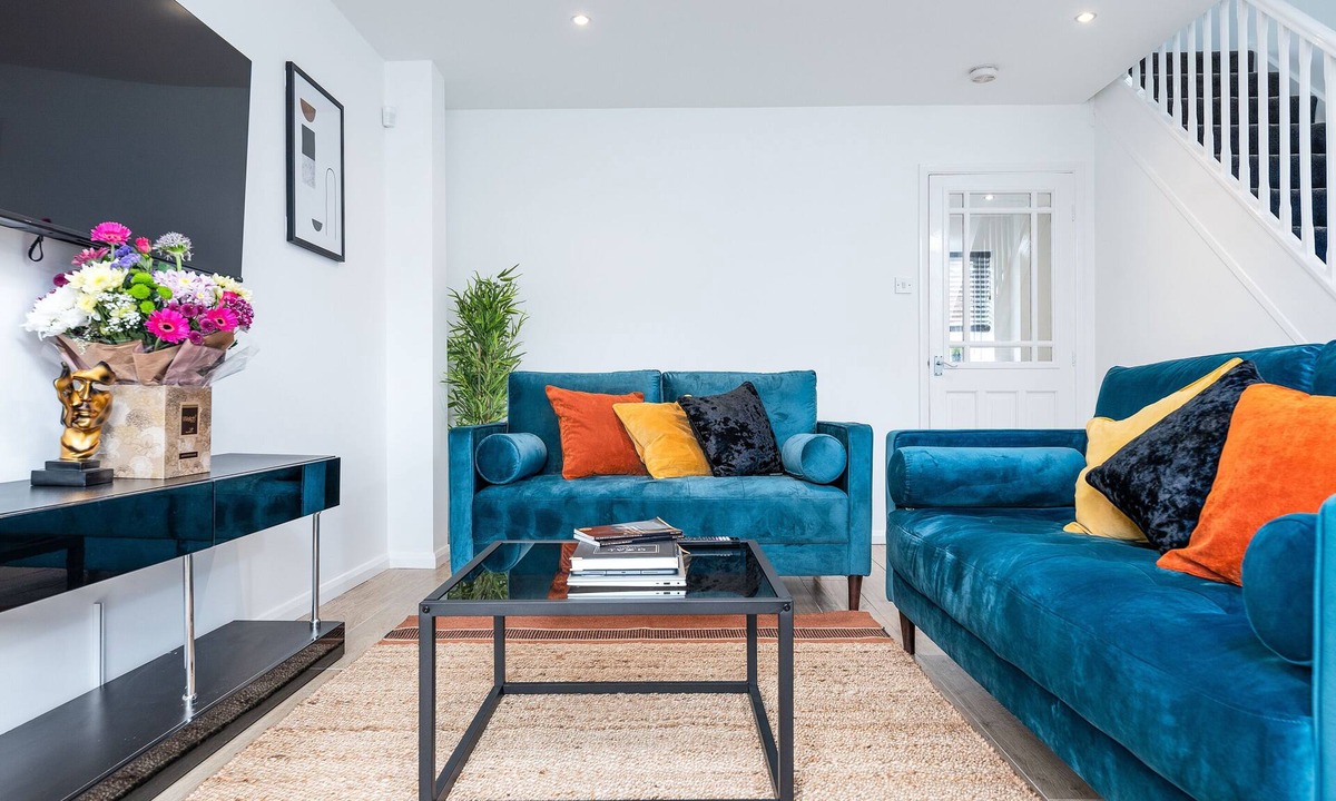 Sneinton House | Marham close 3 bed apartment