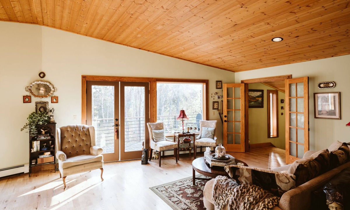 Campbell Park Bed & Breakfast | Maria's Creekside B&B