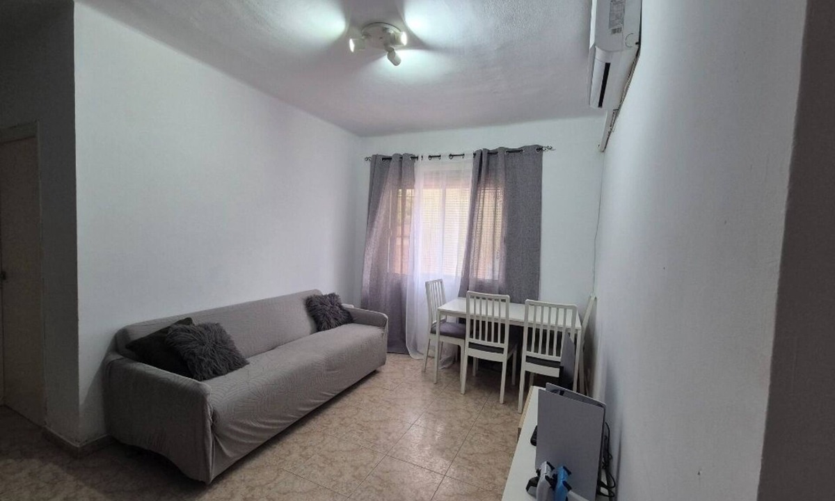 Porta Apartment | Mariams room
