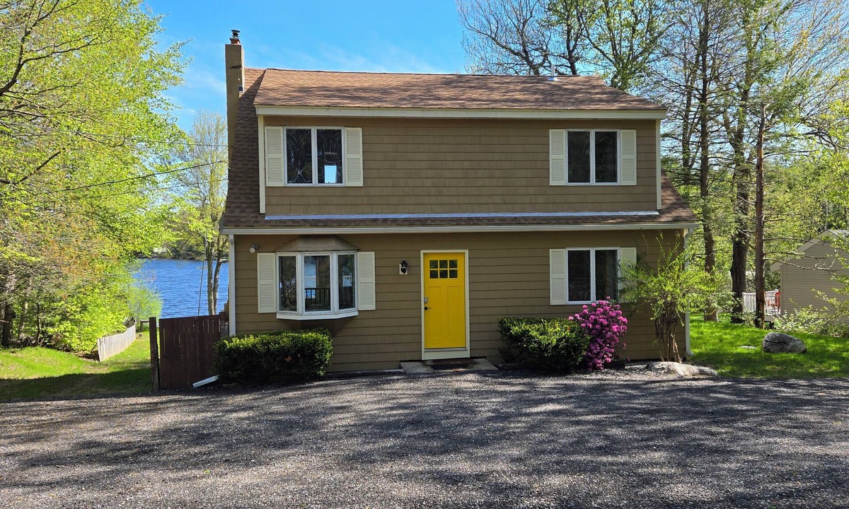 New Ipswich House | Marians Place Mountain Lake Escape!