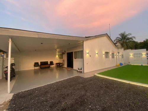 Senawang House | MARIDA HOMESTAY 2 moslim only