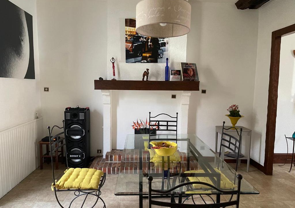 Sully-sur-Loire Villa | Marie Galante