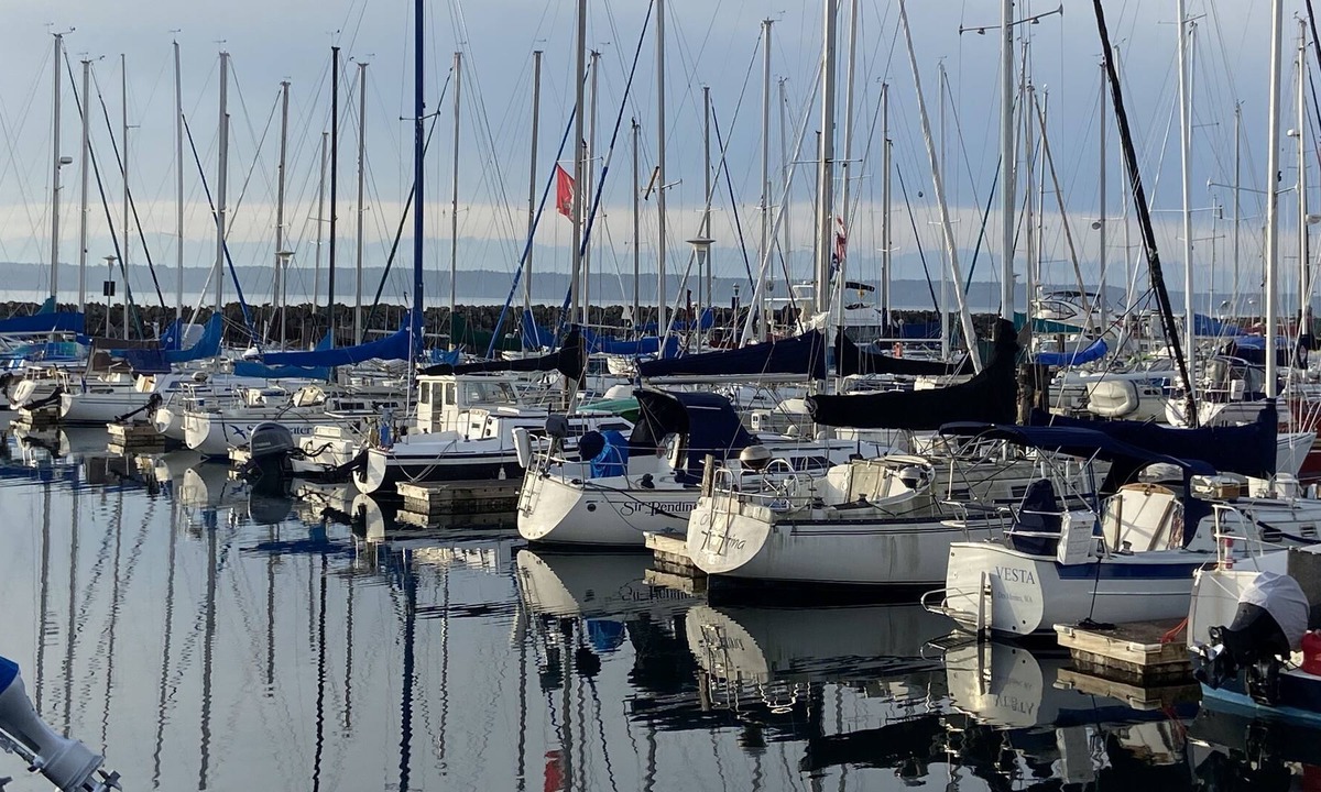 Des Moines House | Marina Dr. @Des Moinse