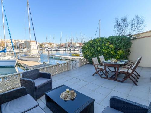 Cap d'Agde Apartment | Marina lumineuse avec terrasses et plage privée à Cap d'Agde - FR-1-387-181