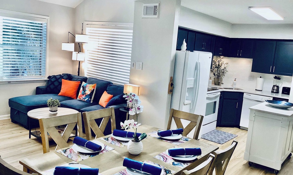 Clear Lake Shores Condo | Marina Maison, 2BDR Condo