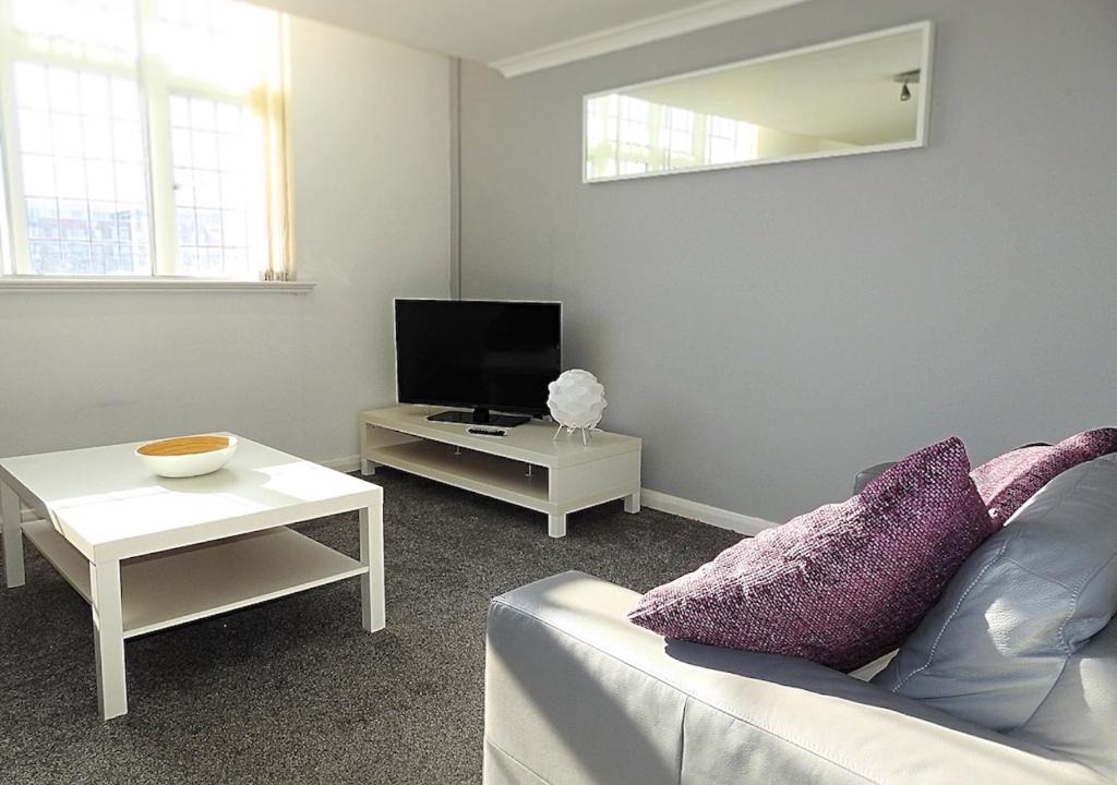 Hull Apartment | Marina Mews 2