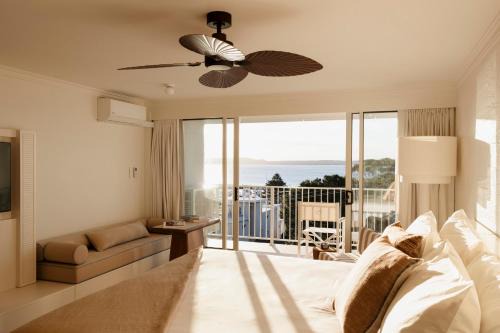 Nelson Bay Hotel | Marina Resort