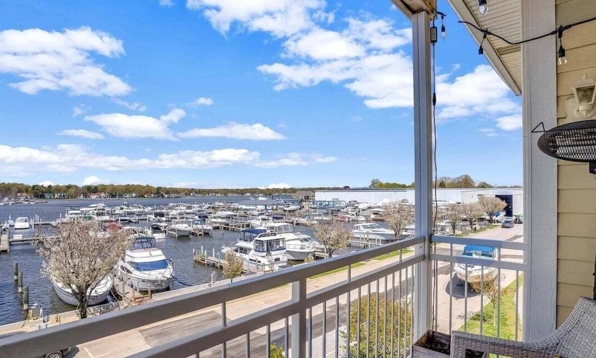 Spring Lake Condo | Marina View Condo w/Pool Access
